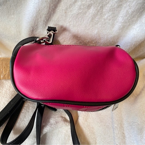 BNWT Steve Madden: Fushia Mini Backpack. - Picture 3 of 14